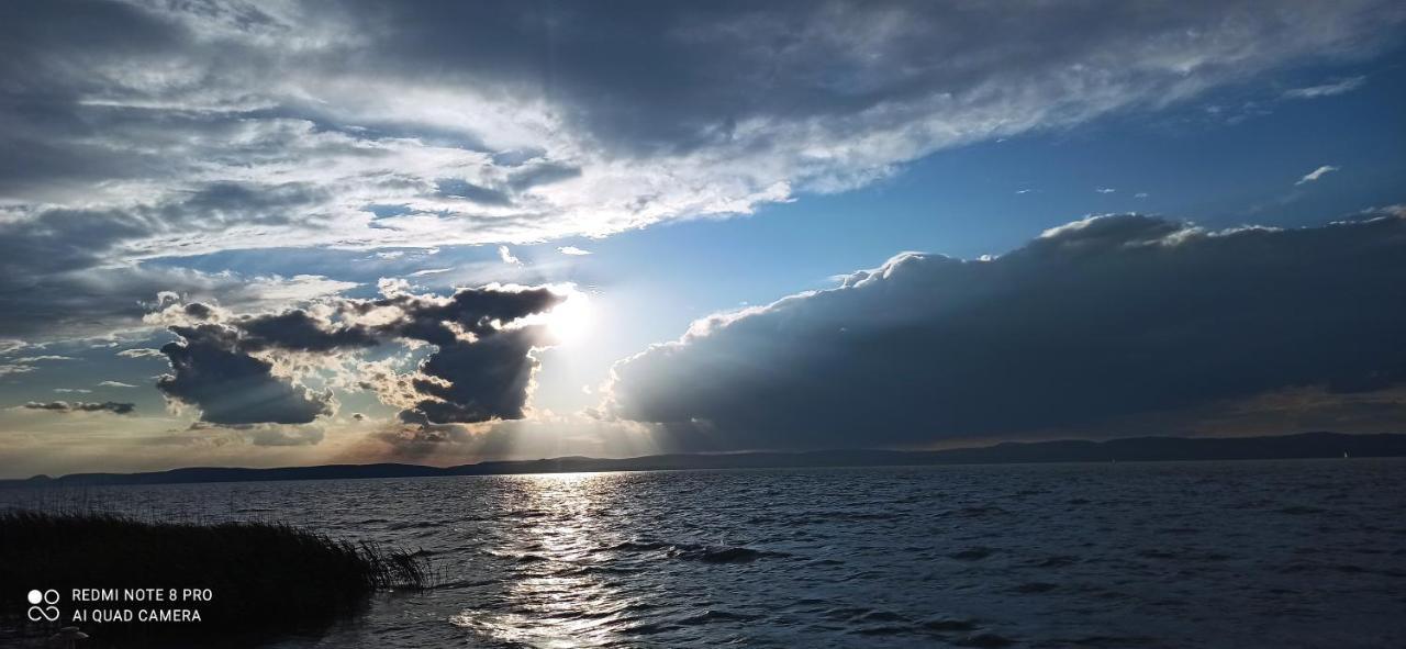 Sunshine 208 Apartman Balatonszarszo Εξωτερικό φωτογραφία