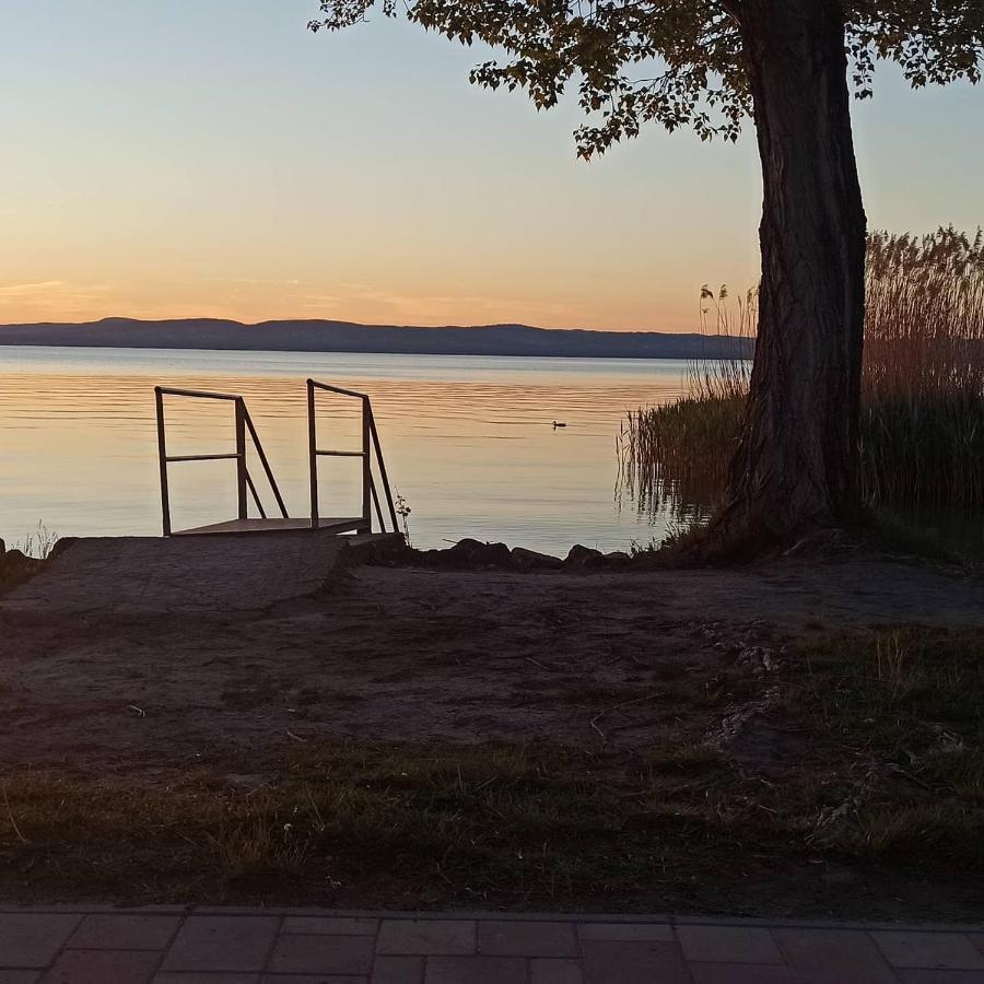 Sunshine 208 Apartman Balatonszarszo Εξωτερικό φωτογραφία